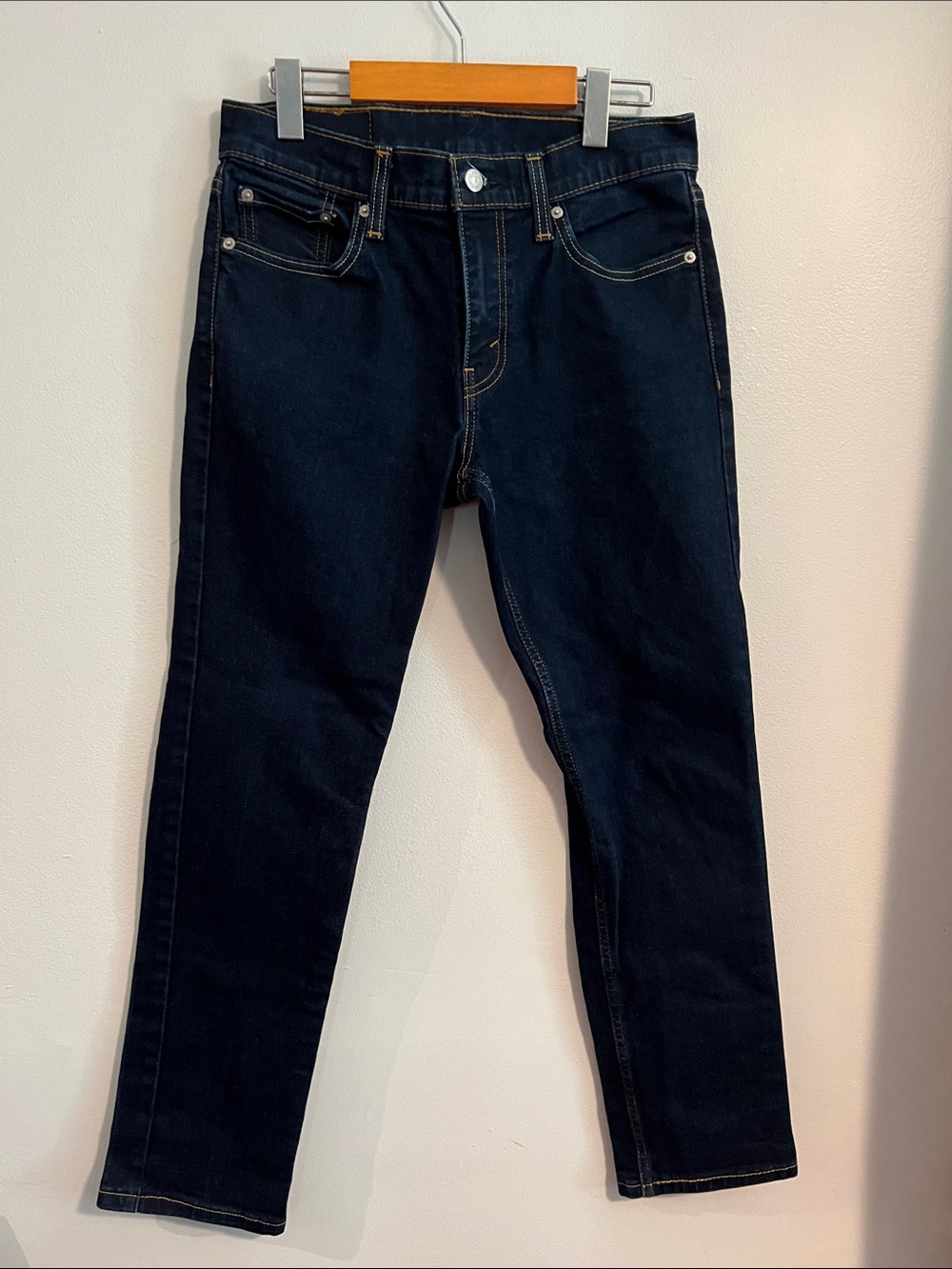 Levi’s Dark Wash Red Tab 511 Men’s Slim Jeans 30/30